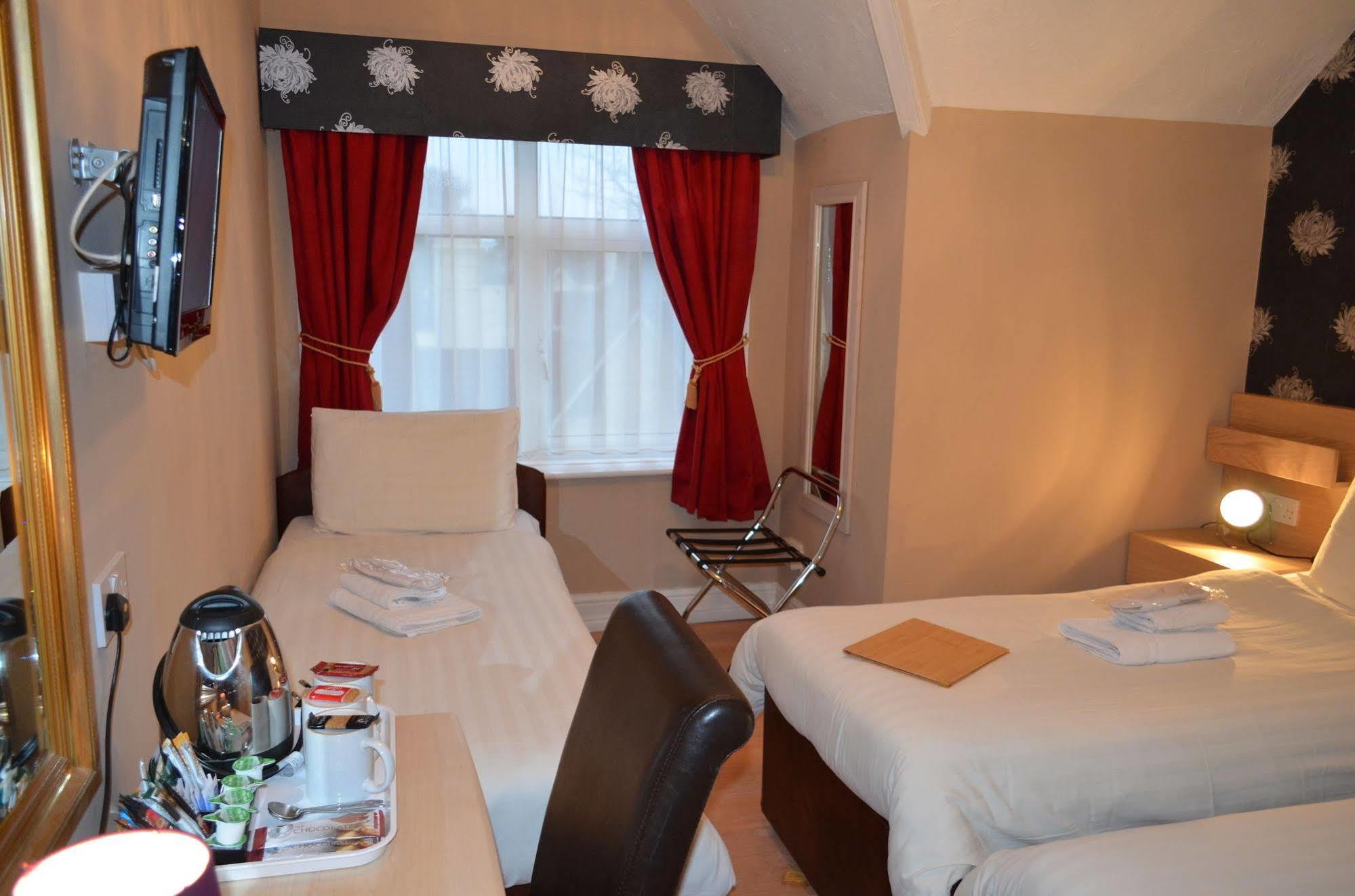 Shirley B & B Борнмът Екстериор снимка